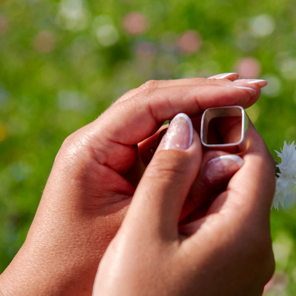 Square - hopea sormus
