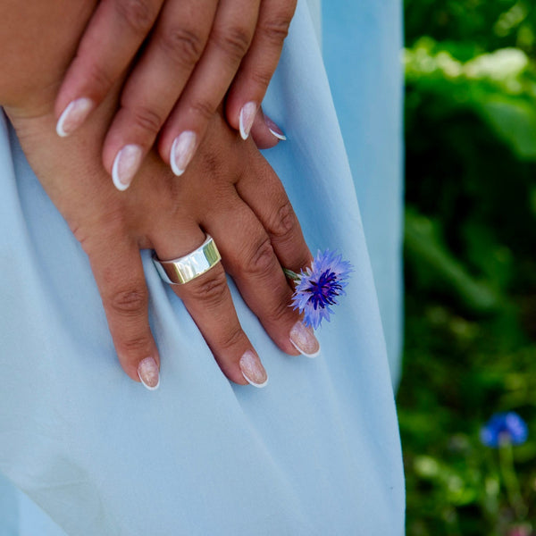 Square - hopea sormus