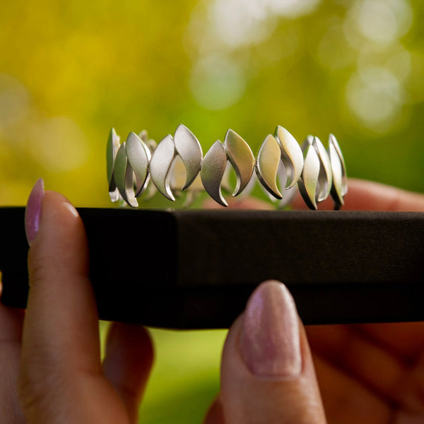 Syksy - hopea rannekoru - Neljä vuodenaikaa