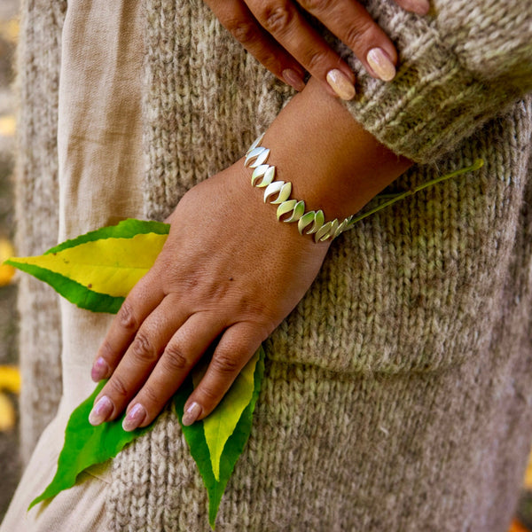 Syksy - hopea rannekoru - Neljä vuodenaikaa