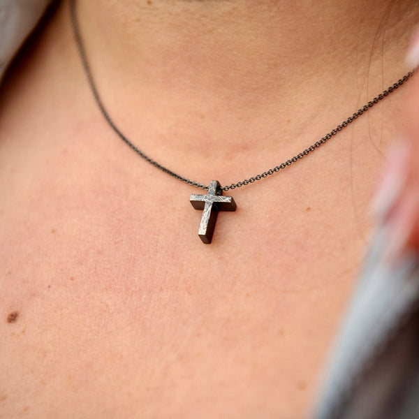 Rock - hopea risti - pieni - oksidoitu