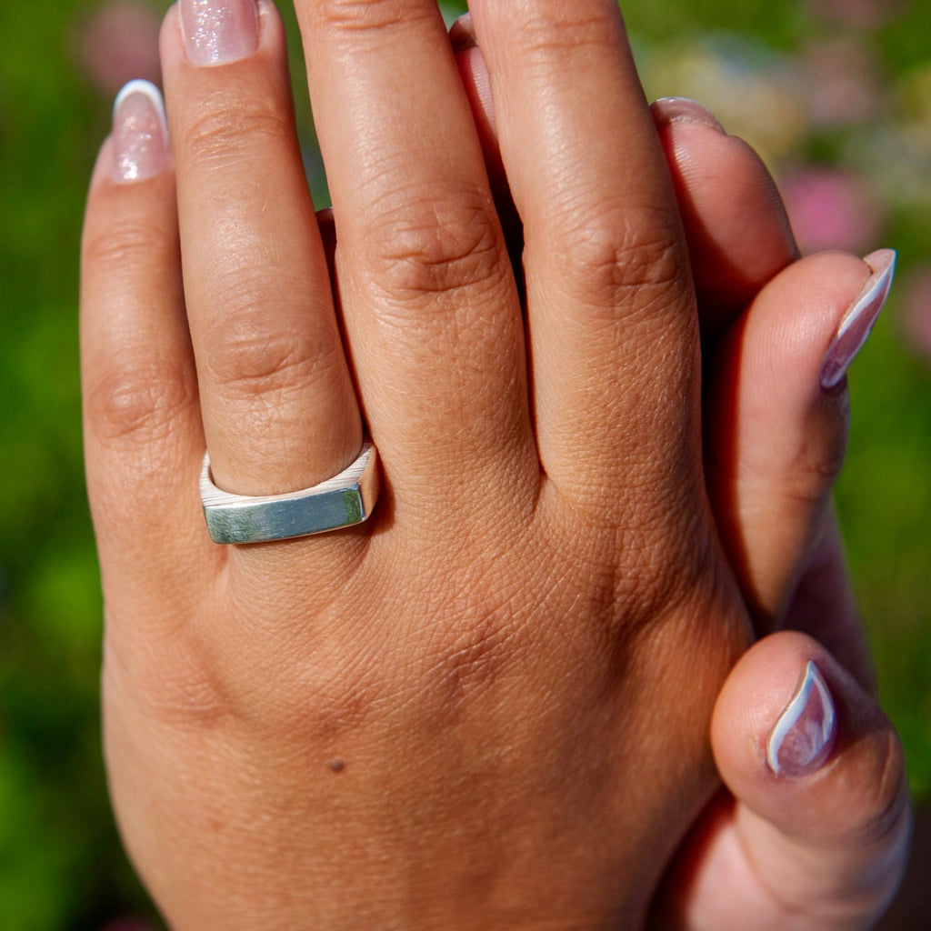 Square - hopea sormus