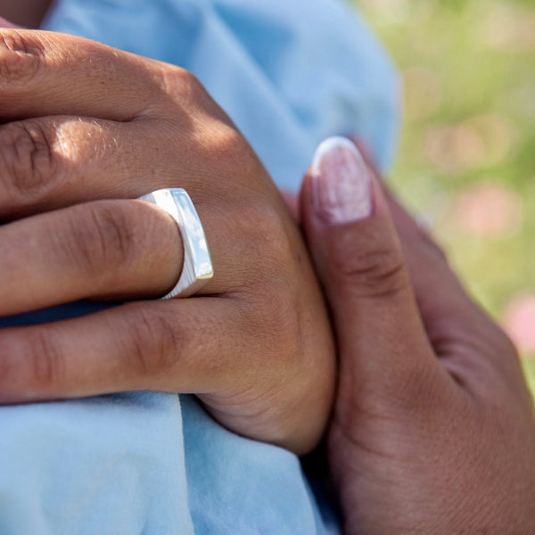 Square - hopea sormus