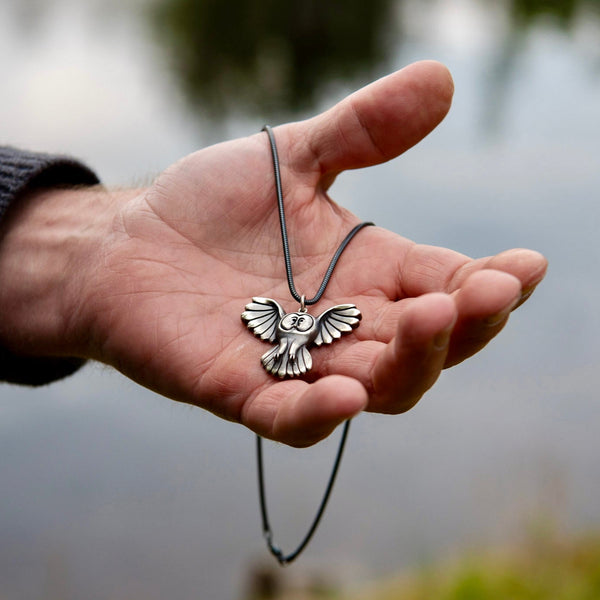 Pöllö - hopea riipus - käsintehty