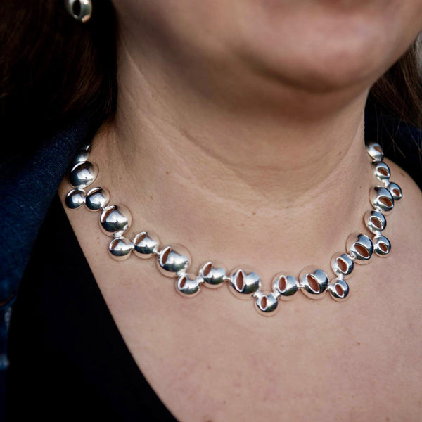 Vesi - hopea collier - hurmaava