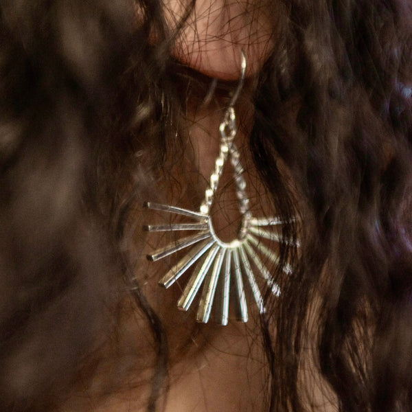 Sarastus - hopea korvakorut - roikkuva