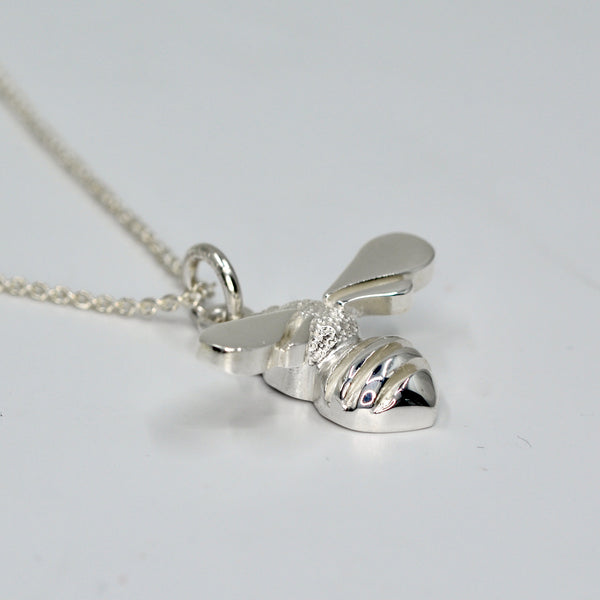 Pörriäinen - hopeariipus - pieni