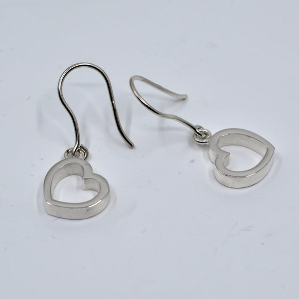 Sydän syrjällään - hopea korvakorut