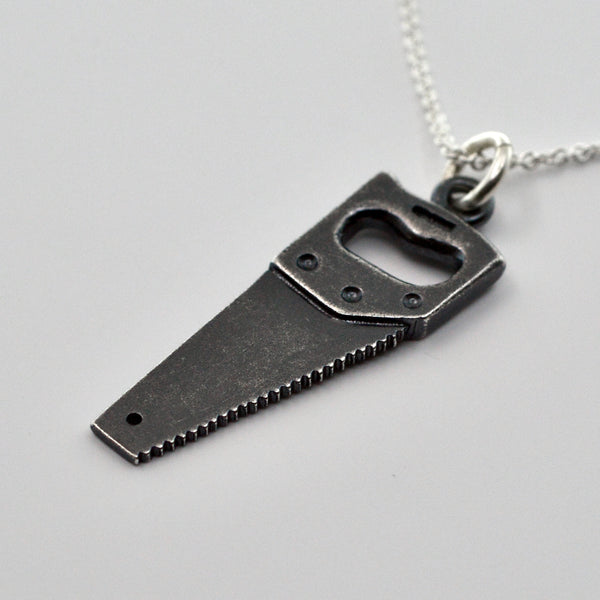 Saha - hopea riipus - oksidoitu