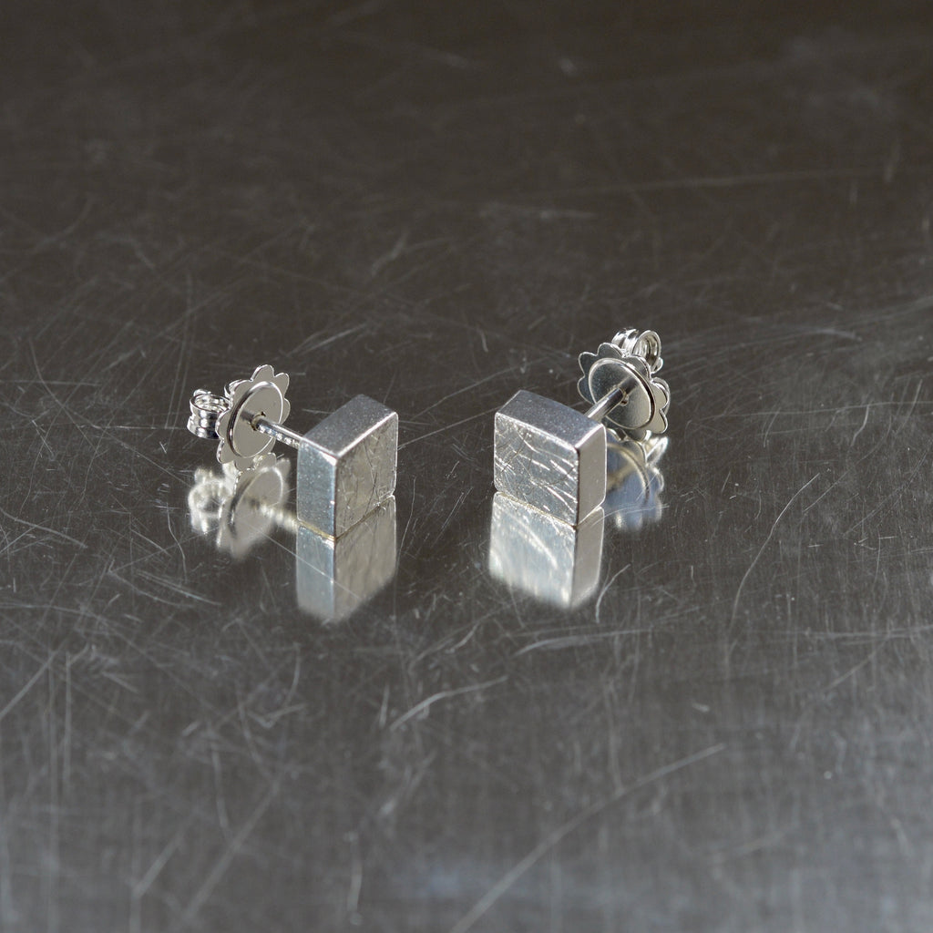 Rock - hopea korvakorut