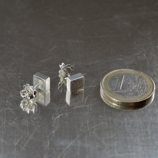 Rock - hopea korvakorut