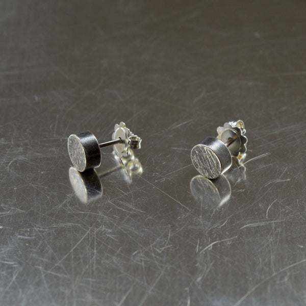 Rock - hopea korvakorut - oksidoitu