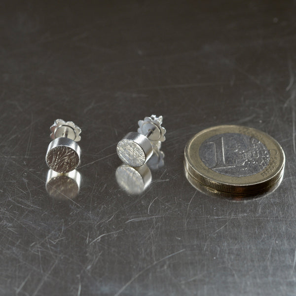 Rock - hopea korvakorut