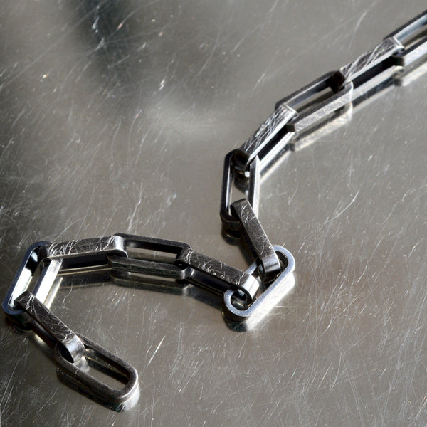 Rock - hopea rannekoru - oksidoitu