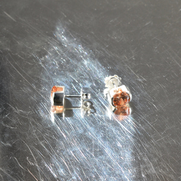 Onnenlähde - hopea korvakorut - isommat - cubic zirconia