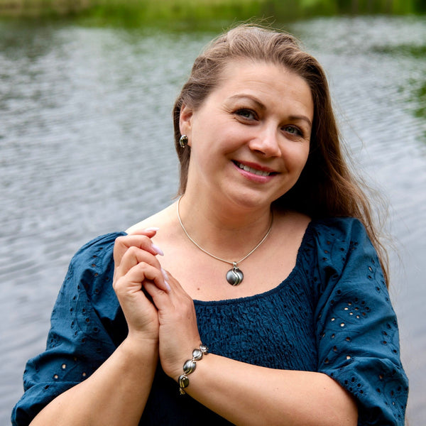 Elämän Liekki - hopea riipus - oksidoitu - käsintehty